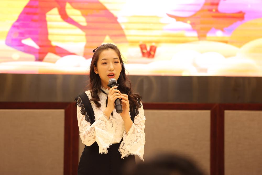 06 高二(12)朱汐岑 《平凡天使》.JPG 06 高二(12)朱汐岑 《平凡天使》.JPG