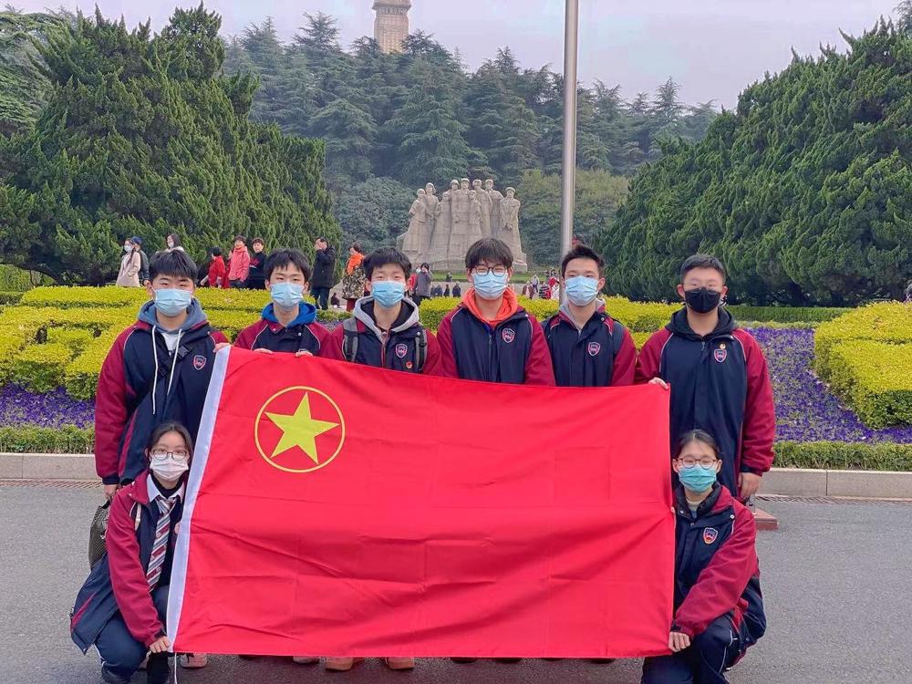 活动照片1.JPG 活动照片1.JPG